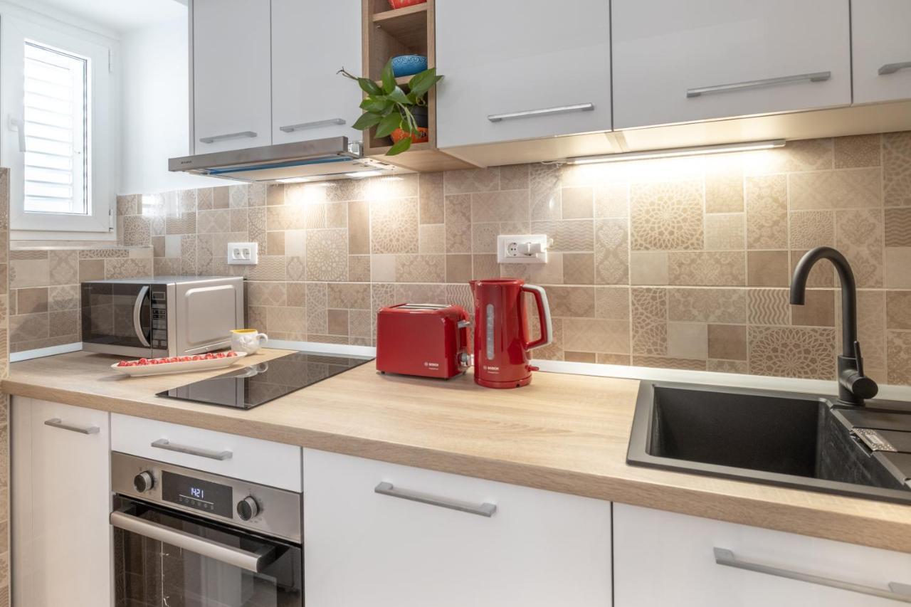 Two-Bedroom Apartment In The Centre ماكارسكا المظهر الخارجي الصورة