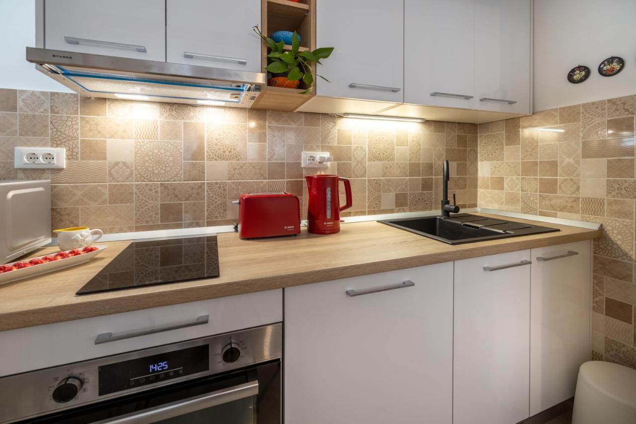 Two-Bedroom Apartment In The Centre ماكارسكا المظهر الخارجي الصورة